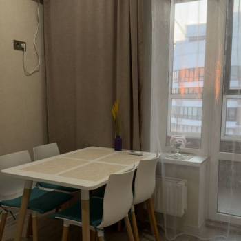 Сдается 1-комнатная квартира, 40 м²