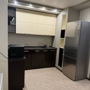 Сдается 2-х комнатная квартира, 65 м²