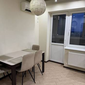 Сдается 2-х комнатная квартира, 65 м²