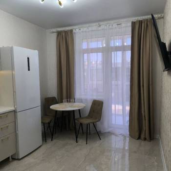 Сдается 1-комнатная квартира, 41 м²