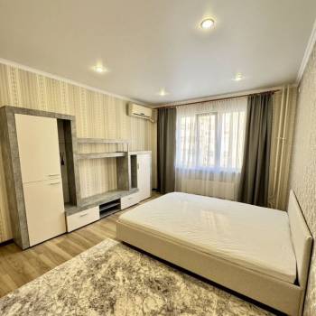 Сдается 1-комнатная квартира, 47,5 м²