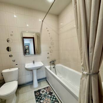 Сдается 1-комнатная квартира, 47,5 м²