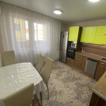 Сдается 2-х комнатная квартира, 64 м²