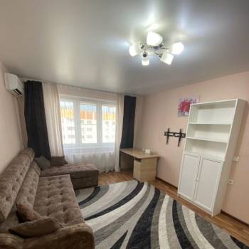 Сдается 2-х комнатная квартира, 64 м²