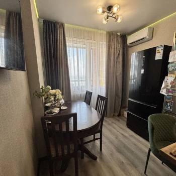 Продается 3-х комнатная квартира, 102 м²