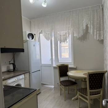 Сдается 1-комнатная квартира, 45,3 м²