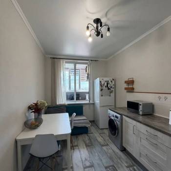 Продается 1-комнатная квартира, 35 м²