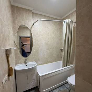 Продается 1-комнатная квартира, 35 м²