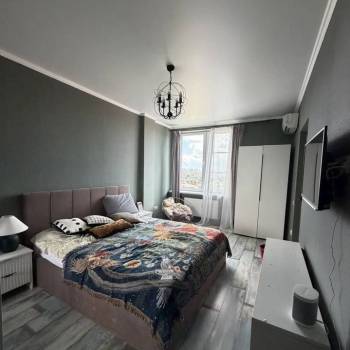 Продается 1-комнатная квартира, 35 м²