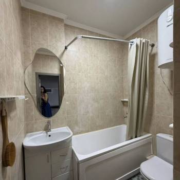 Продается 1-комнатная квартира, 35 м²