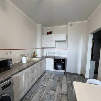 Продается 1-комнатная квартира, 35 м²