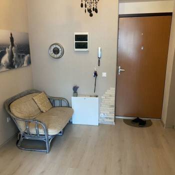 Сдается 1-комнатная квартира, 64 м²
