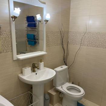 Сдается 1-комнатная квартира, 64 м²