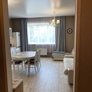 Сдается 1-комнатная квартира, 64 м²