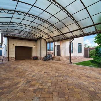 Продается Дом, 331 м²