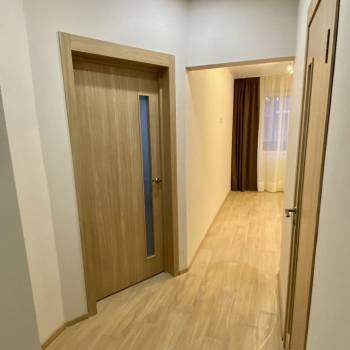 Продается 1-комнатная квартира, 35 м²