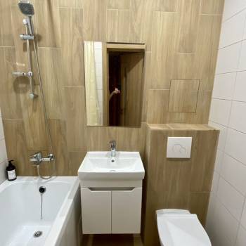Продается 1-комнатная квартира, 35 м²