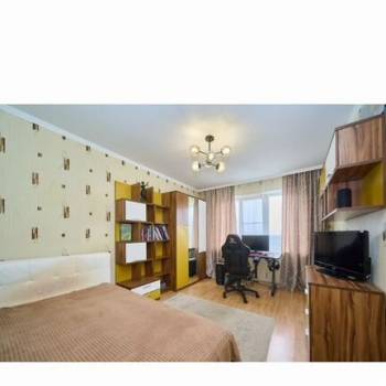 Продается 3-х комнатная квартира, 82 м²