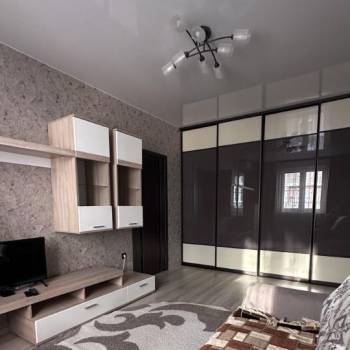 Сдается 1-комнатная квартира, 36 м²