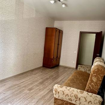 Продается 1-комнатная квартира, 35 м²