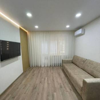 Сдается 2-х комнатная квартира, 67,6 м²
