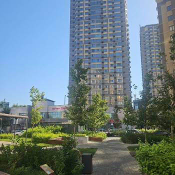 Продается 1-комнатная квартира, 44 м²