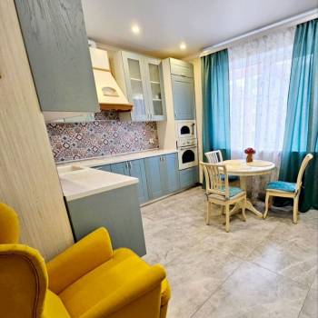 Сдается 2-х комнатная квартира, 65 м²