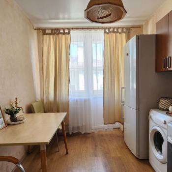 Сдается 1-комнатная квартира, 35 м²