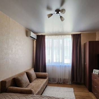 Сдается 1-комнатная квартира, 35 м²