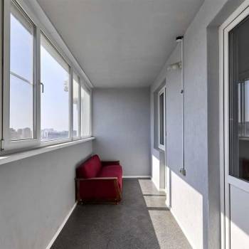 Продается 1-комнатная квартира, 55 м²