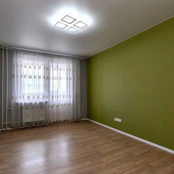 Продается 1-комнатная квартира, 55 м²
