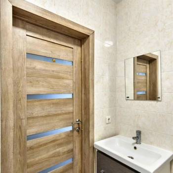 Продается 1-комнатная квартира, 55 м²