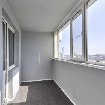 Продается 1-комнатная квартира, 55 м²