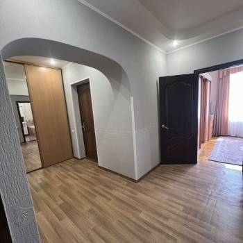 Сдается 2-х комнатная квартира, 80 м²
