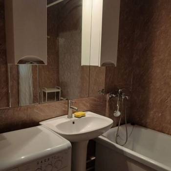 Сдается 2-х комнатная квартира, 63 м²