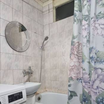 Сдается 2-х комнатная квартира, 65 м²