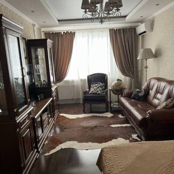 Продается 1-комнатная квартира, 45 м²