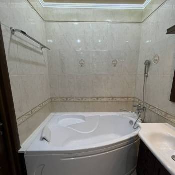 Продается 1-комнатная квартира, 45 м²