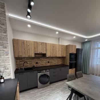 Сдается 2-х комнатная квартира, 72 м²