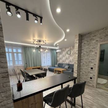 Сдается 2-х комнатная квартира, 72 м²