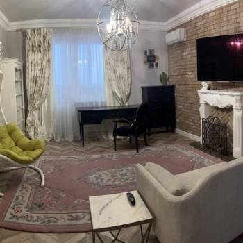 Сдается 2-х комнатная квартира, 80 м²