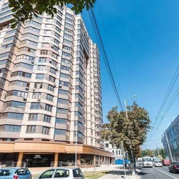 Сдается 2-х комнатная квартира, 80 м²