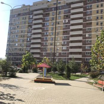 Продается 1-комнатная квартира, 45 м²