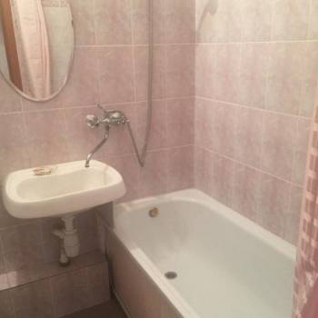 Сдается 2-х комнатная квартира, 75 м²