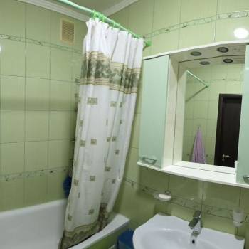 Продается 1-комнатная квартира, 45 м²