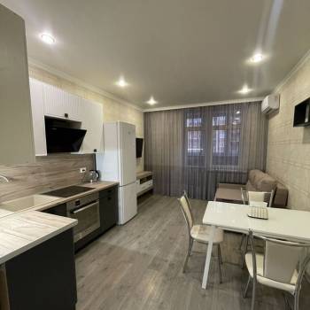 Сдается 2-х комнатная квартира, 67 м²