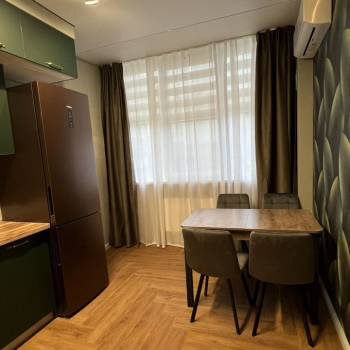 Сдается Многокомнатная квартира, 60 м²