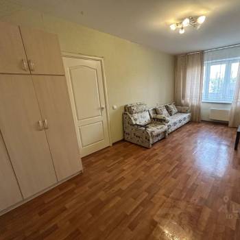 Продается 1-комнатная квартира, 35 м²