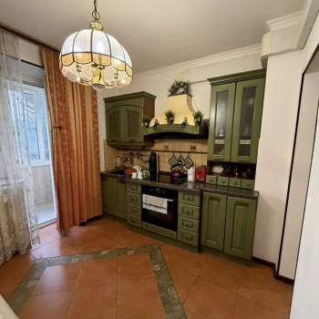 Продается 2-х комнатная квартира, 61 м²