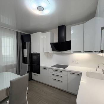 Сдается 2-х комнатная квартира, 64 м²